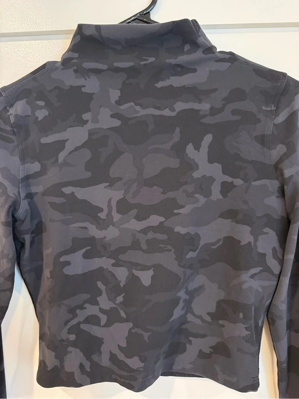 Lululemon Black Camouflage Crop Long-Sleeve align Top